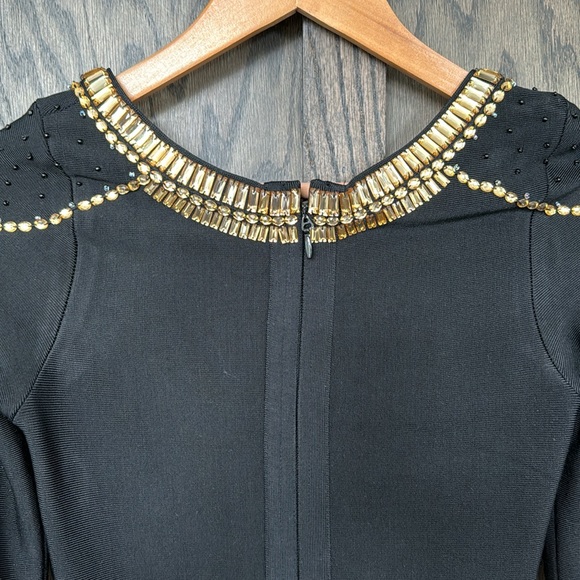 Custom Made Dress 🖤 with Gold Beading and a Fitted Stretch Black Fabric - Picture 5 of 7